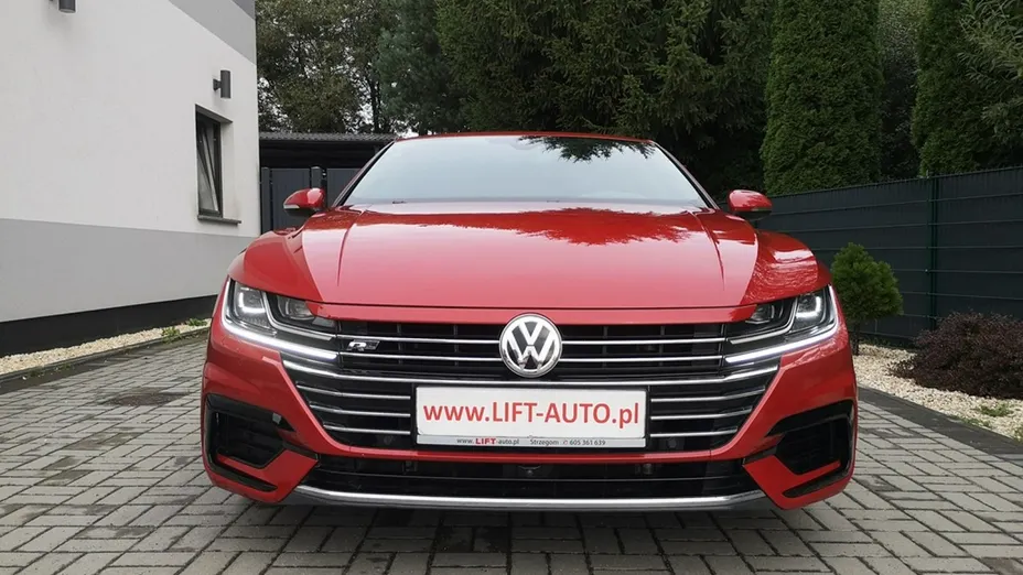 VOLKSWAGEN Arteon -