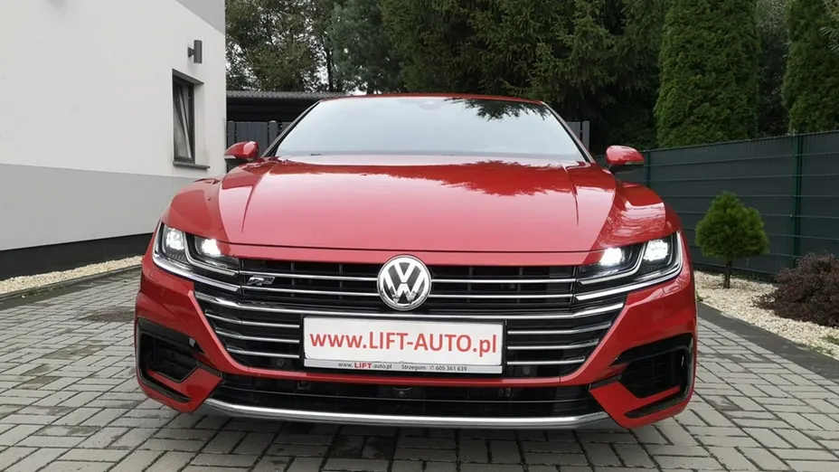 VOLKSWAGEN Arteon -