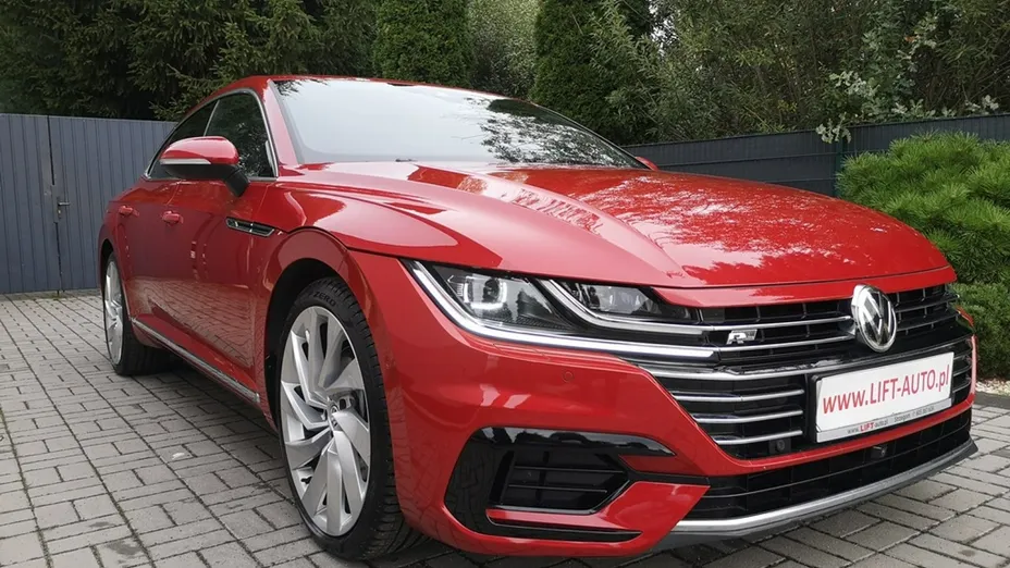 VOLKSWAGEN Arteon -