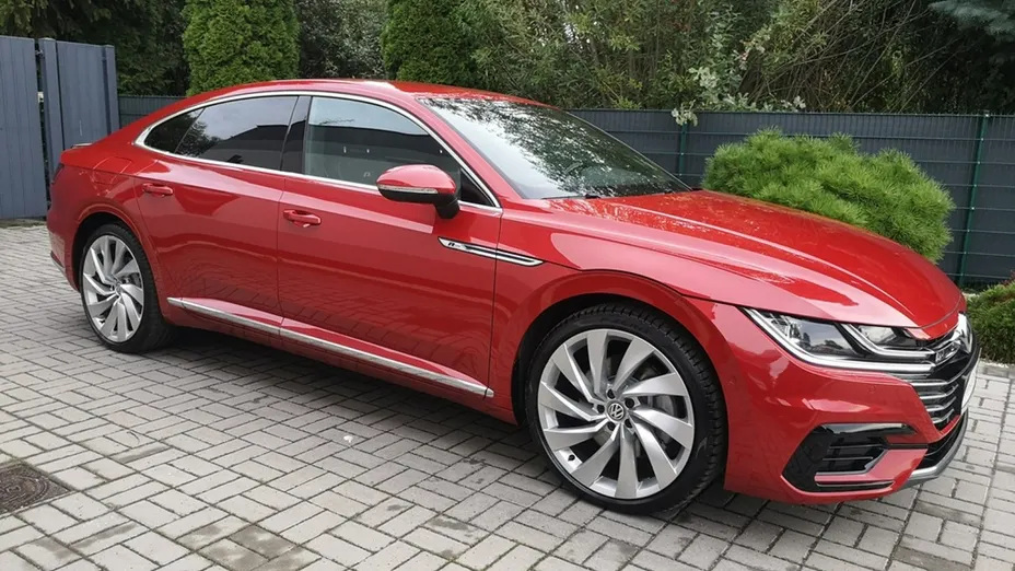 VOLKSWAGEN Arteon -