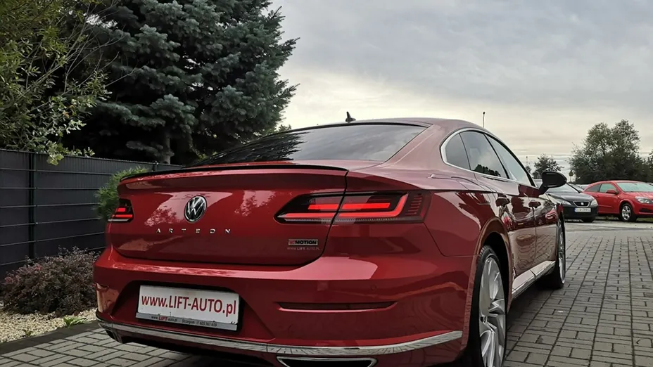 VOLKSWAGEN Arteon -
