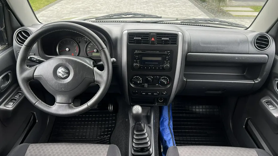 SUZUKI Jimny -