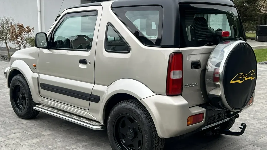 SUZUKI Jimny -