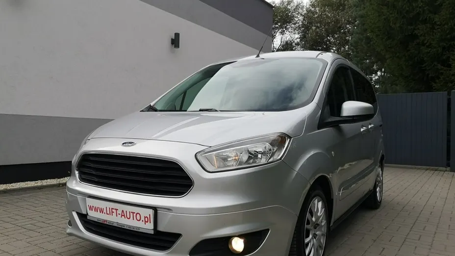 FORD Tourneo Courier -