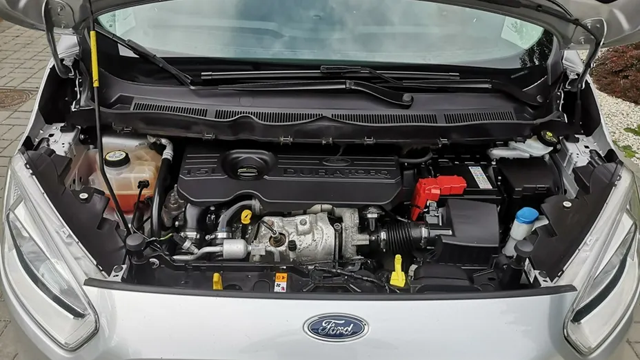 FORD Tourneo Courier -