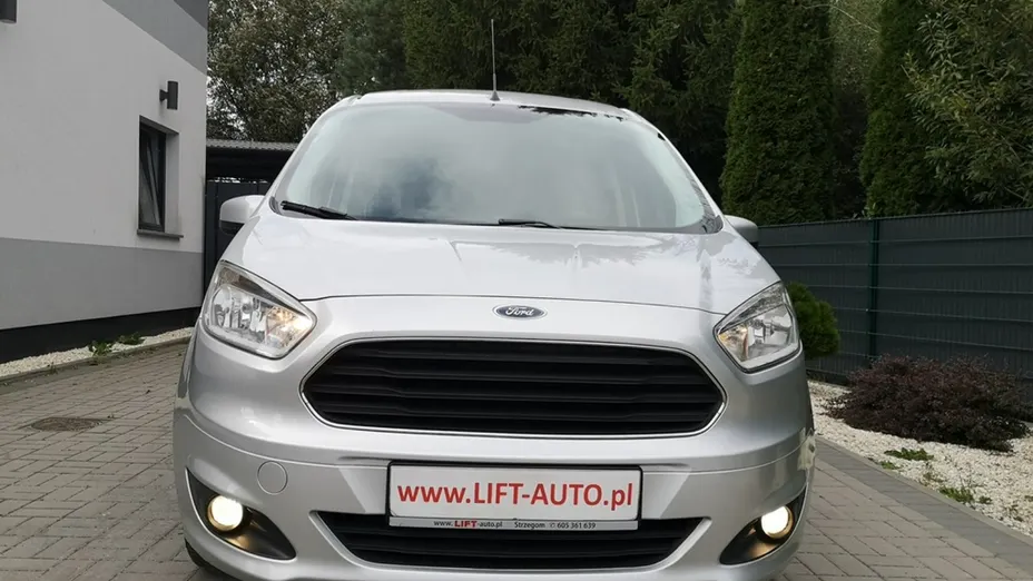 FORD Tourneo Courier -