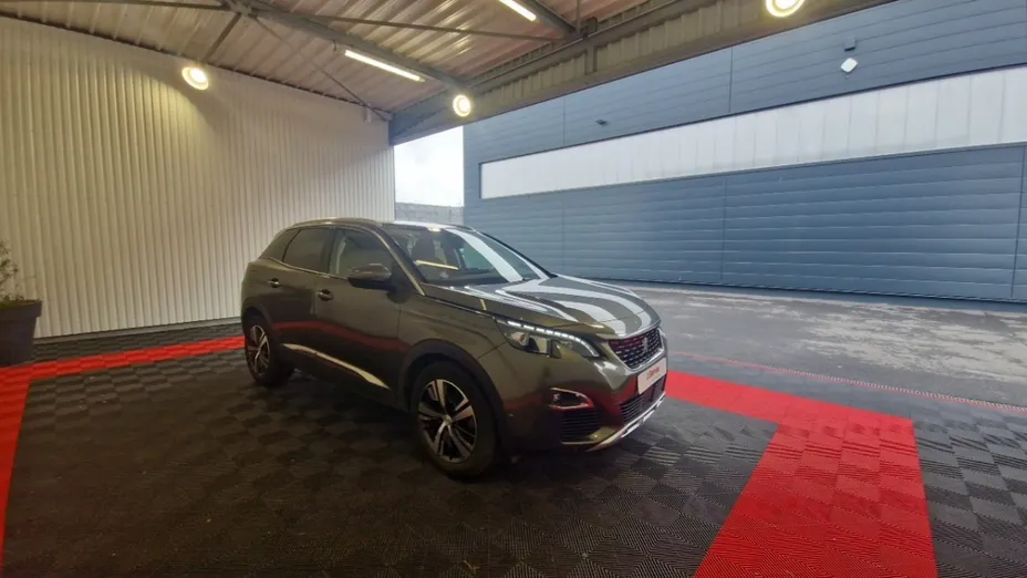PEUGEOT 3008 -