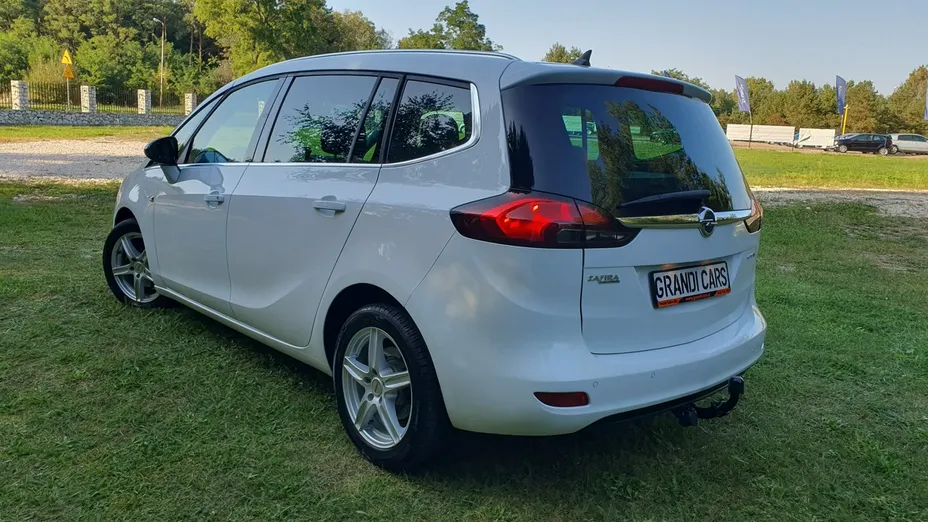 OPEL Zafira -