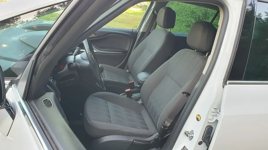 OPEL Zafira -