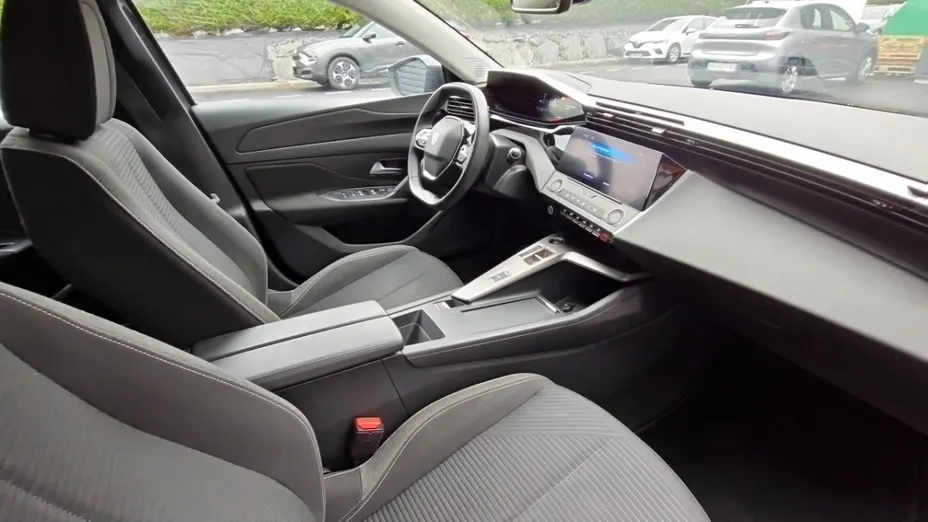 PEUGEOT 308 -