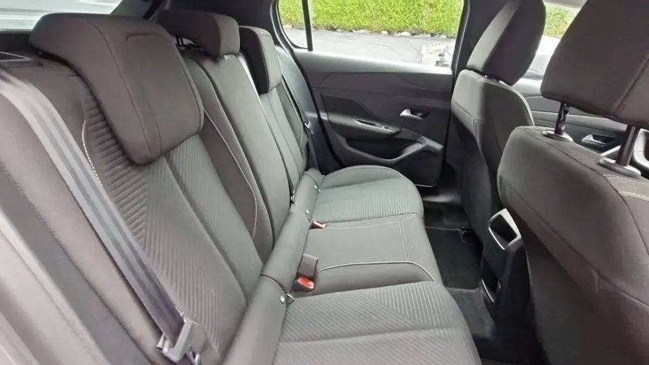 PEUGEOT 308 -