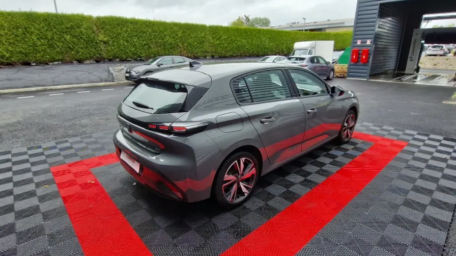 PEUGEOT 308 -