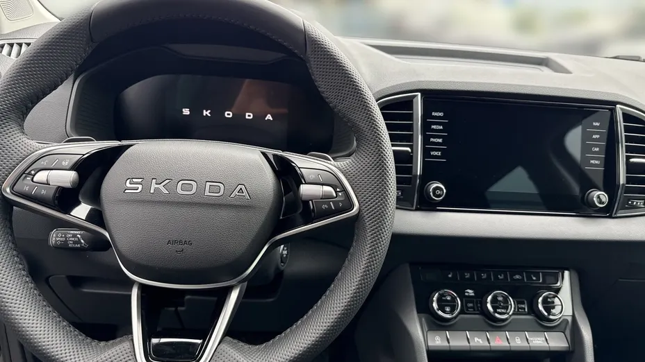 SKODA Karoq Karoq 1.5 TSI ACT Sportline DSG Nowy