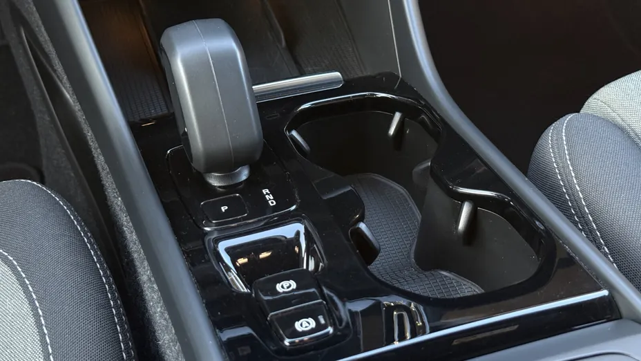 VOLVO XC40 XC40 B3 Plus Dark aut