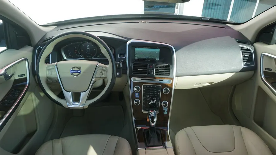 VOLVO XC60 XC60 D4 Drive-E Summum aut