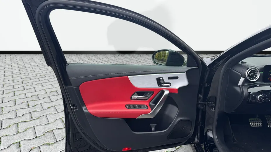 MERCEDES-BENZ A Klasa A 220 d AMG Line 8G-DCT