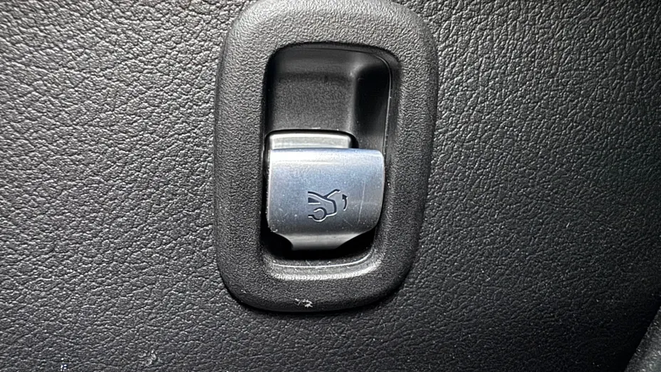 MERCEDES-BENZ C Klasa C 220 d mHEV AMG