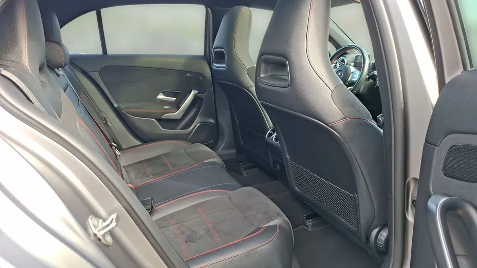 MERCEDES-BENZ A Klasa A 250 4-Matic AMG Line 7G-DCT