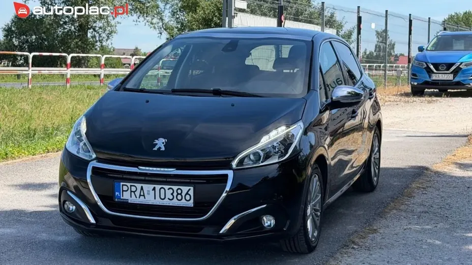PEUGEOT 208 208 1.2 PureTech Business S&S