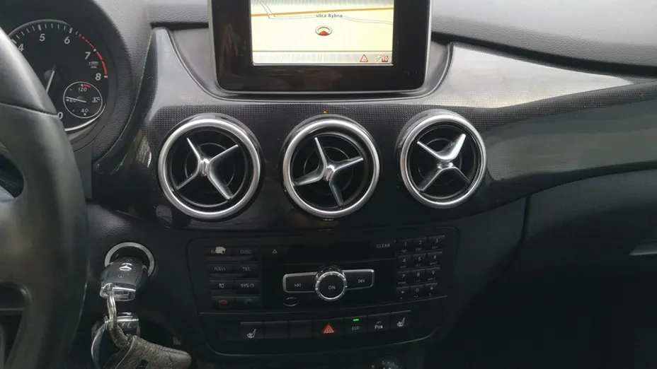 MERCEDES-BENZ B Klasa -