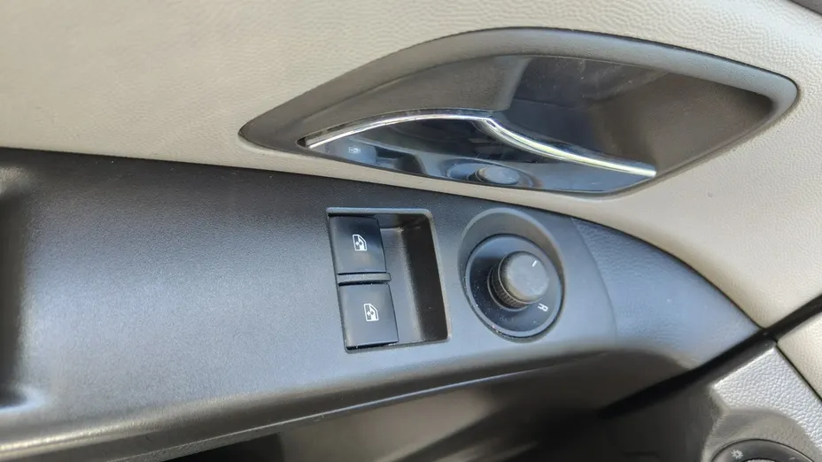 CHEVROLET Cruze -
