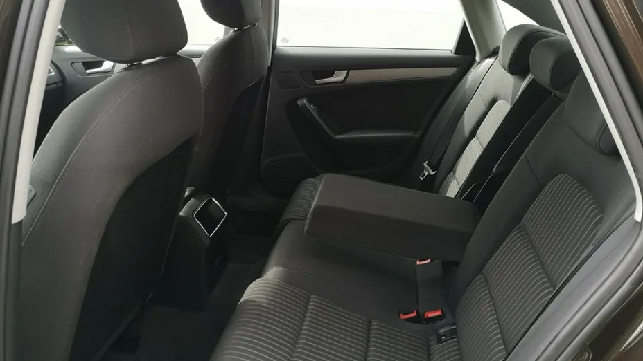 AUDI A4 -