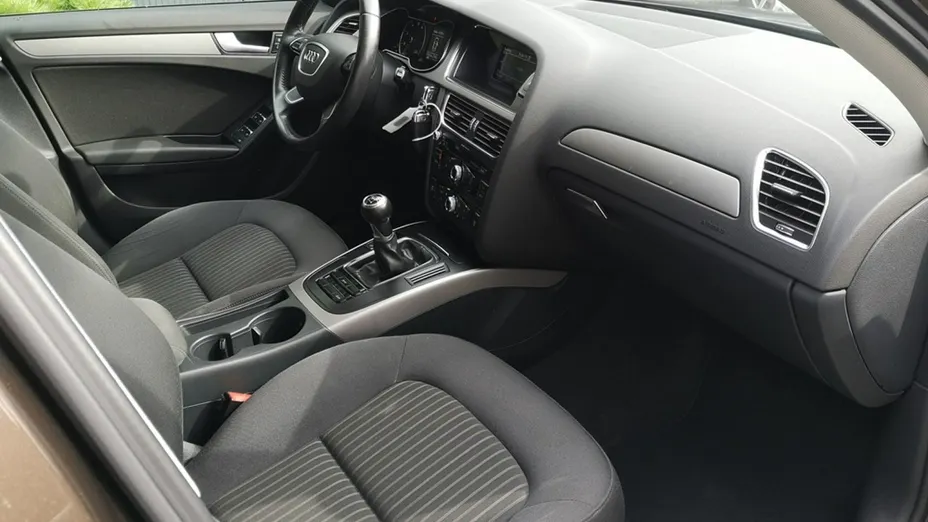 AUDI A4 -
