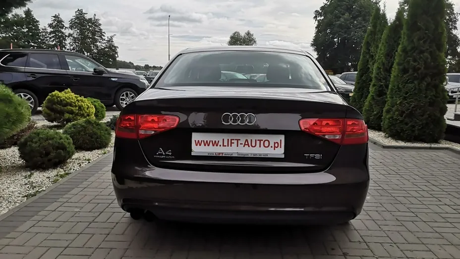 AUDI A4 -