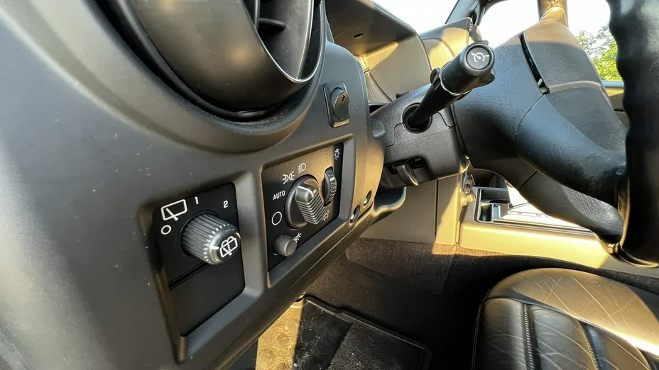 HUMMER H2 -