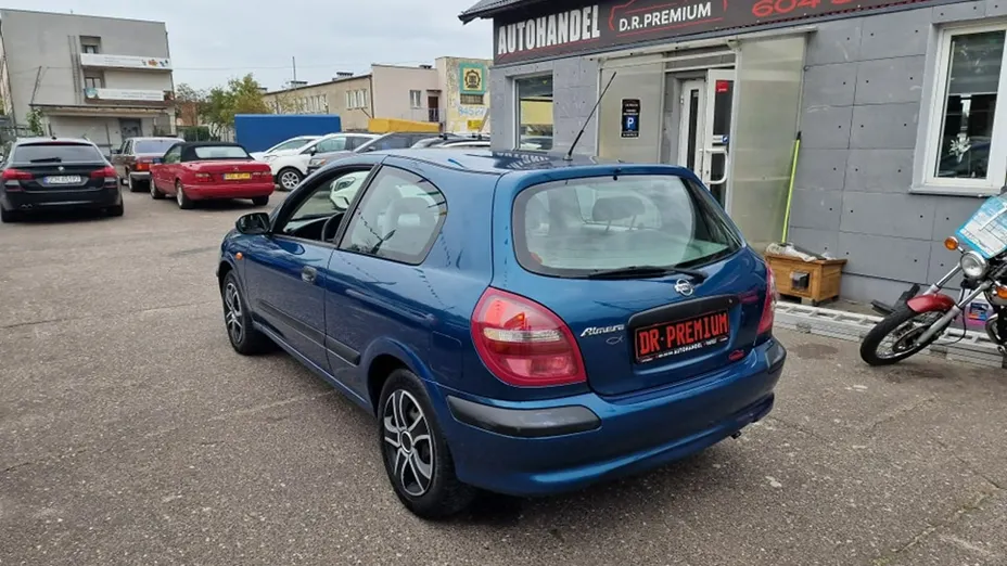 NISSAN Almera -