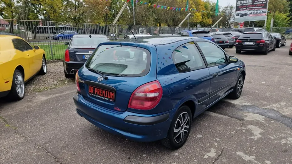 NISSAN Almera -
