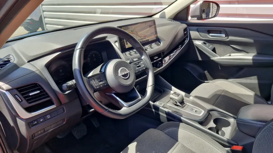 NISSAN Qashqai -