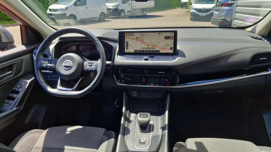NISSAN Qashqai -