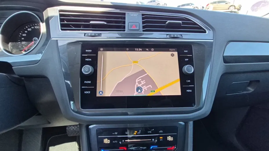 Volkswagen Tiguan -