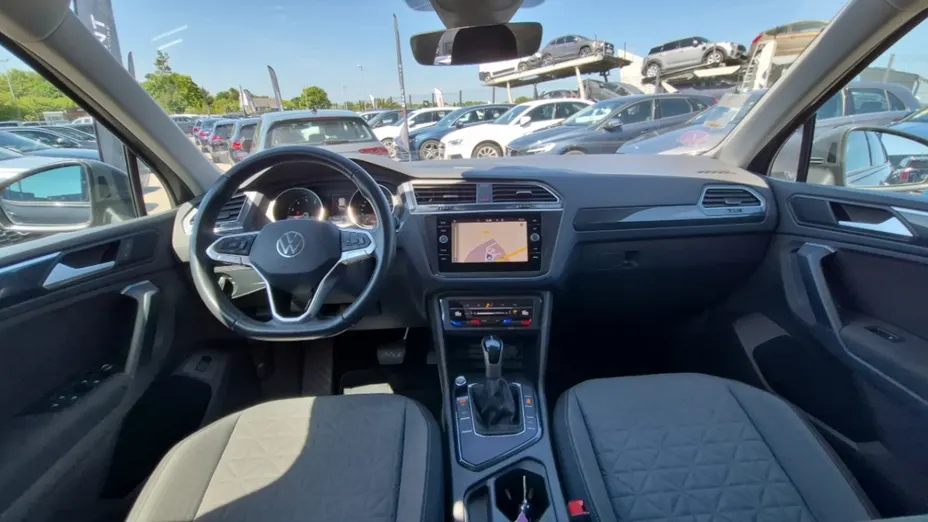 Volkswagen Tiguan -