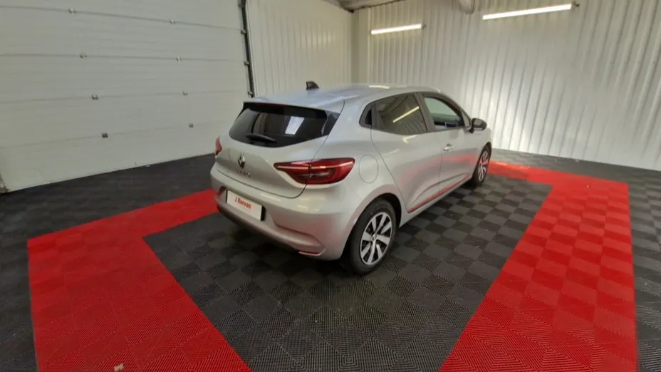 RENAULT Clio -