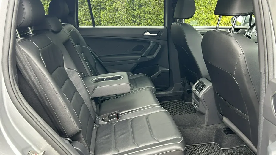 VOLKSWAGEN Tiguan Allspace -