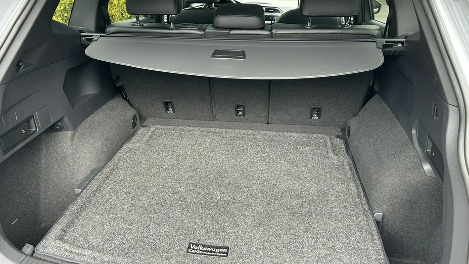VOLKSWAGEN Tiguan Allspace -