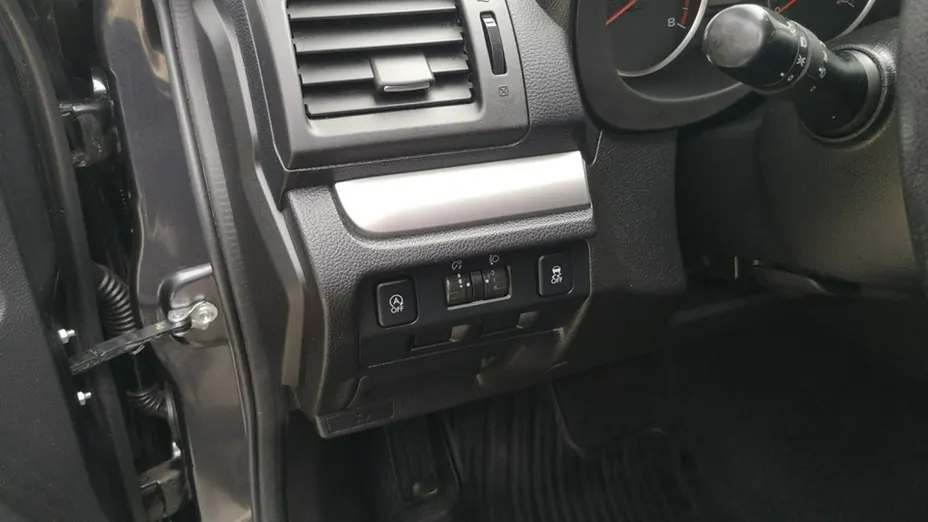 SUBARU XV -