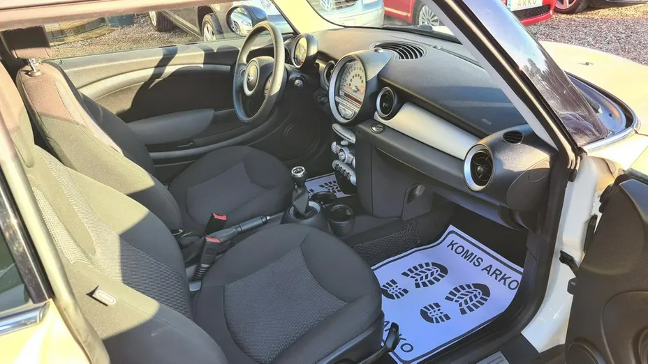 MINI One -