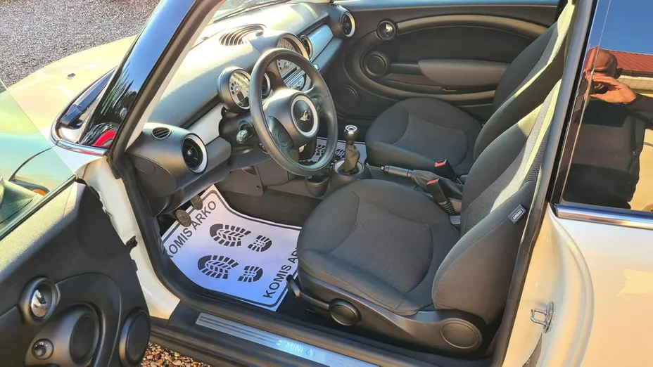 MINI One -