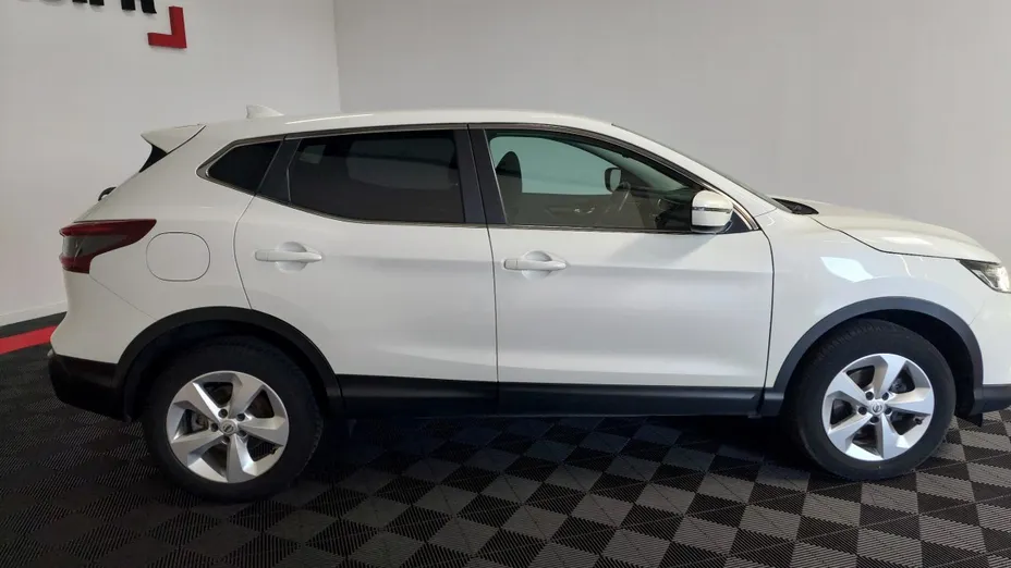 NISSAN Qashqai -