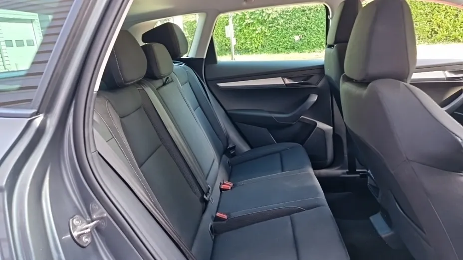 SKODA Karoq -