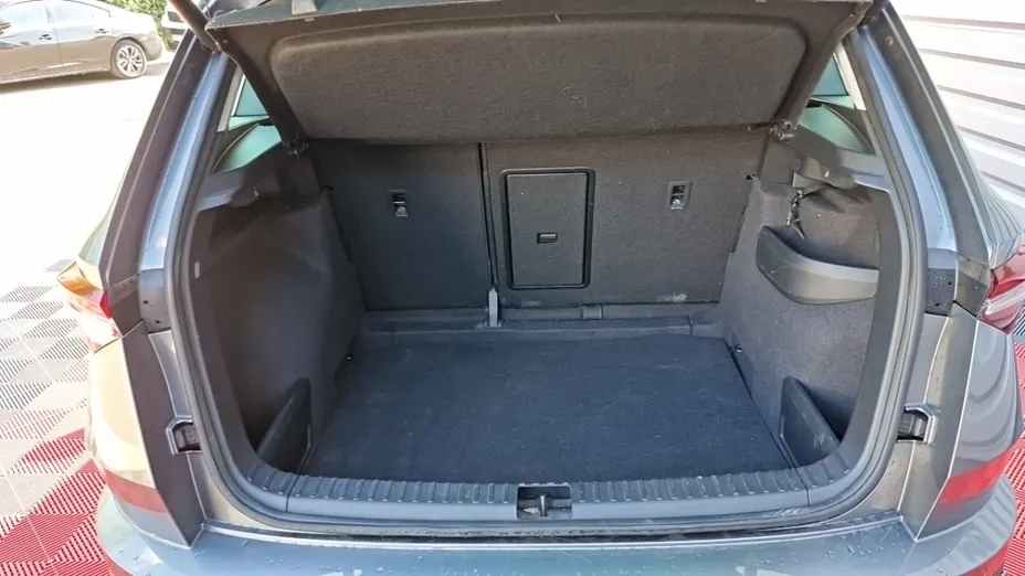 SKODA Karoq -