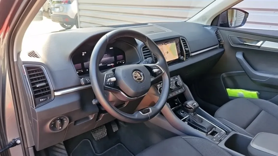 SKODA Karoq -