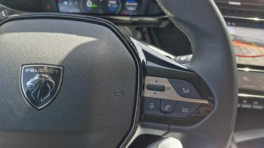PEUGEOT 308 -