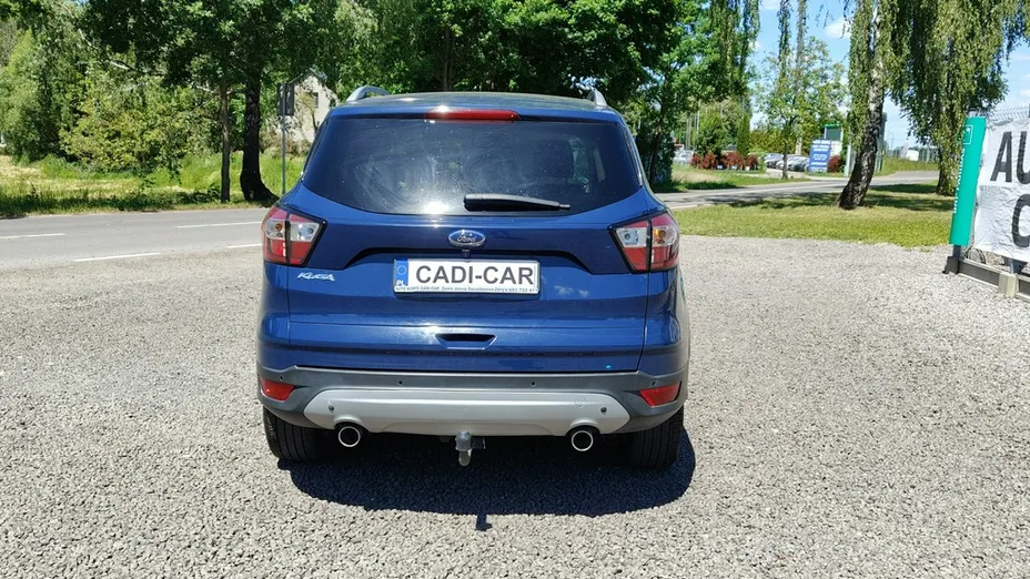 FORD Kuga -
