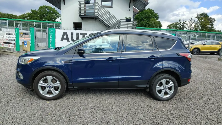 FORD Kuga -