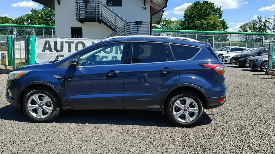 FORD Kuga -