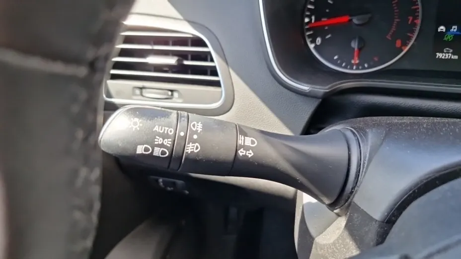 RENAULT Megane -